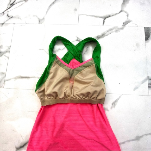 “SOLD” Saucony hot pink and green workout cute top. Size small. - Picture 6 of 6